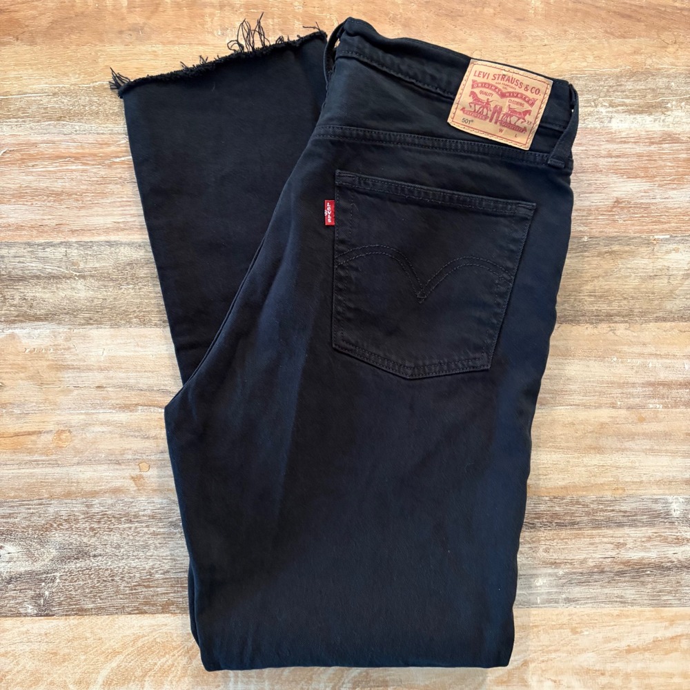 Levis 501 Original Fit Black Straight Leg Jeans Raw Hem Button Fly W31 L30